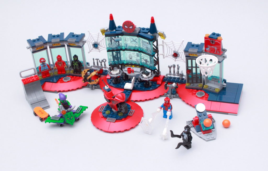 LEGO Marvel 76175 Attack on the Spider Lair review 2