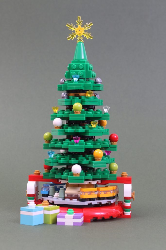 40338 Christmas Tree review Black Friday Brick Friday 9 683x1024