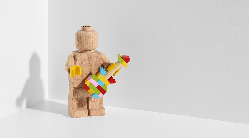 853967 Wooden Minifigure 20% off at LEGO.com UK – Black Friday deals