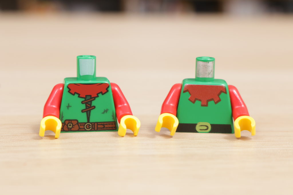 LEGO Castle 40567 Forest Hideout gift with purchase Classic Castle Forestmen minifigure comparison 6 1024x683