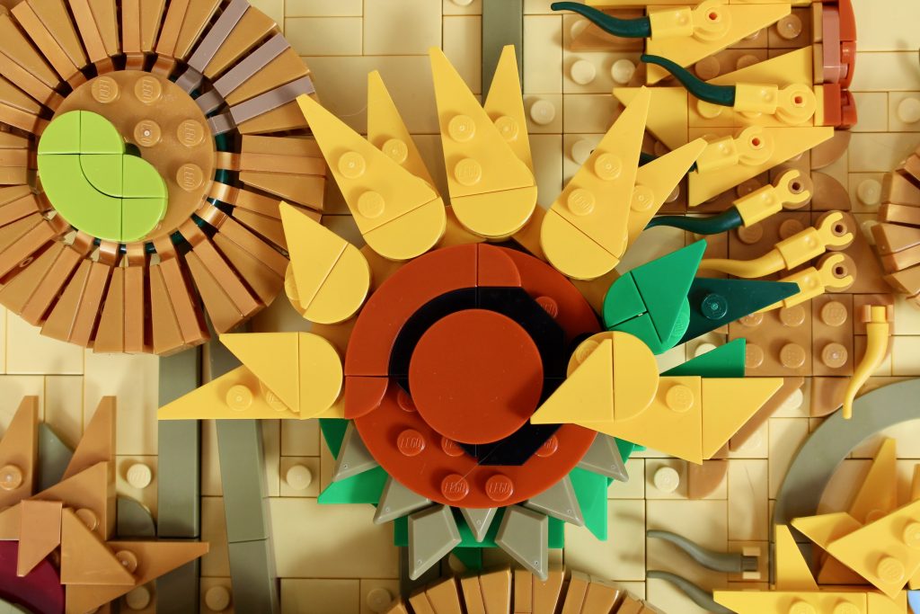 LEGO Art 31215 Vincent van Gogh Sunflowers review 5 1024x683